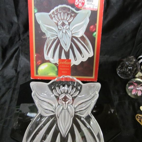 GORHAM CRYSTAL 2004 TO 2010, HOLIDAY TRADITIONS, ANGEL OF PEACE CANDY DISH - Picture 2 of 9